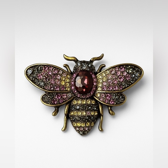 Anthropologie Jewelry - ⚜️ Purplé Elegant Bee Brooch with Zirconia ❤️🔥🐝